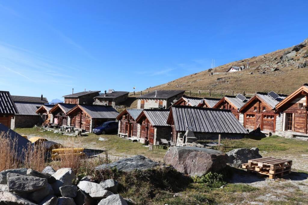 Appartement Le Ver Luisant à Saint-Martin, Val d'Hérens, Valais Esterno foto