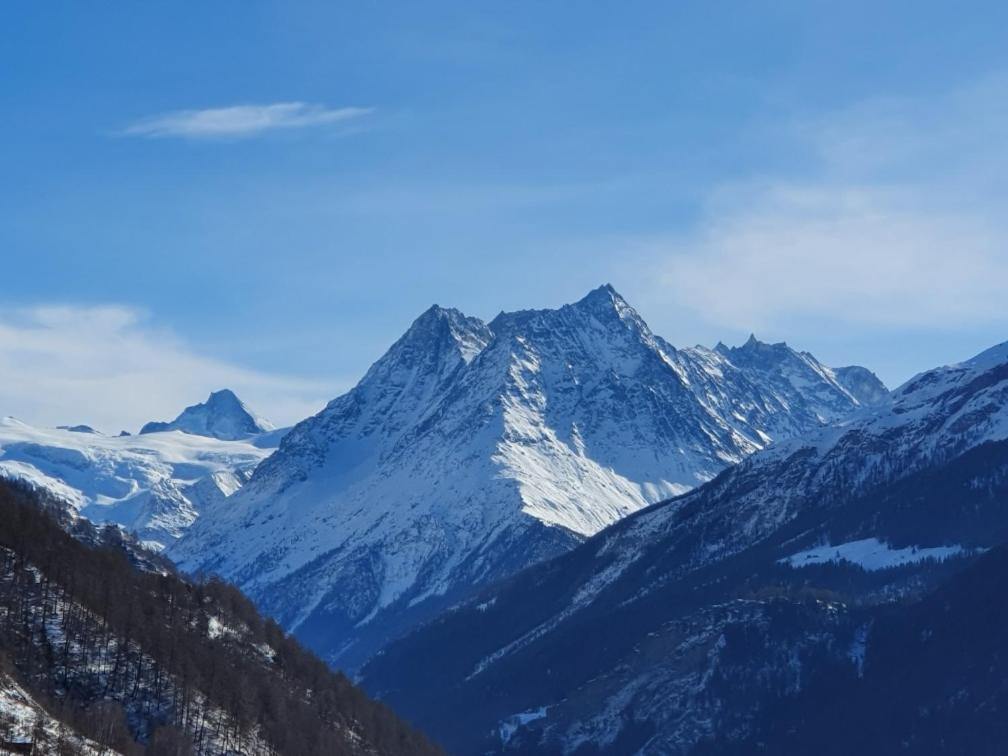 Appartement Le Ver Luisant à Saint-Martin, Val d'Hérens, Valais Esterno foto