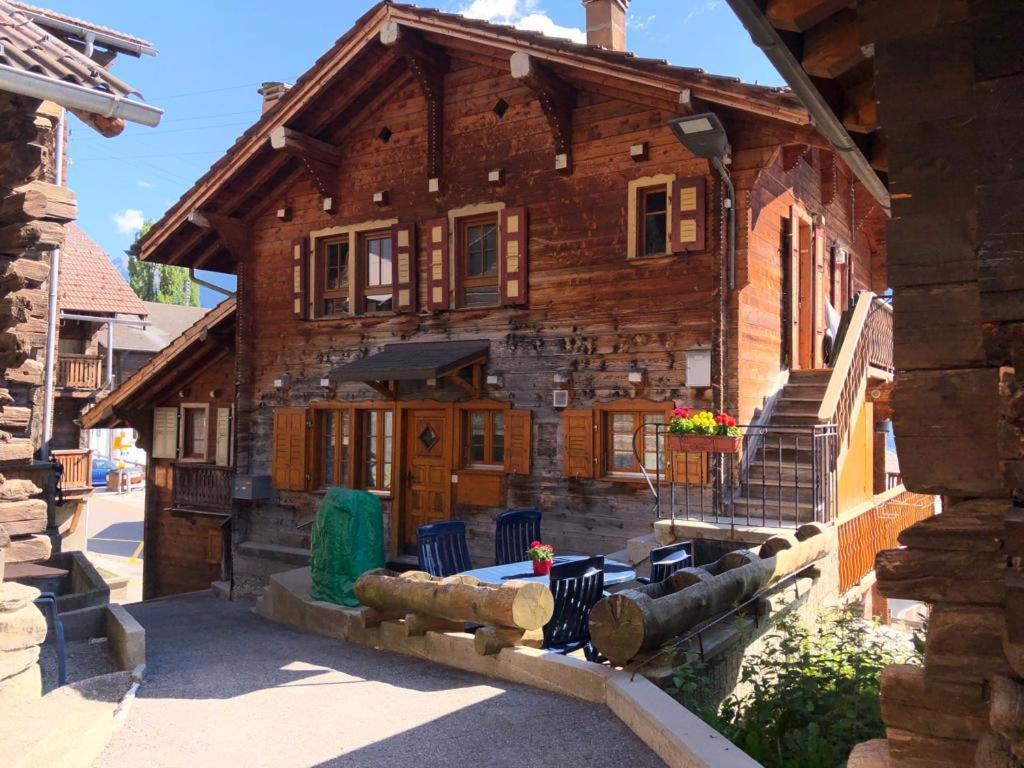 Appartement Le Ver Luisant à Saint-Martin, Val d'Hérens, Valais Esterno foto